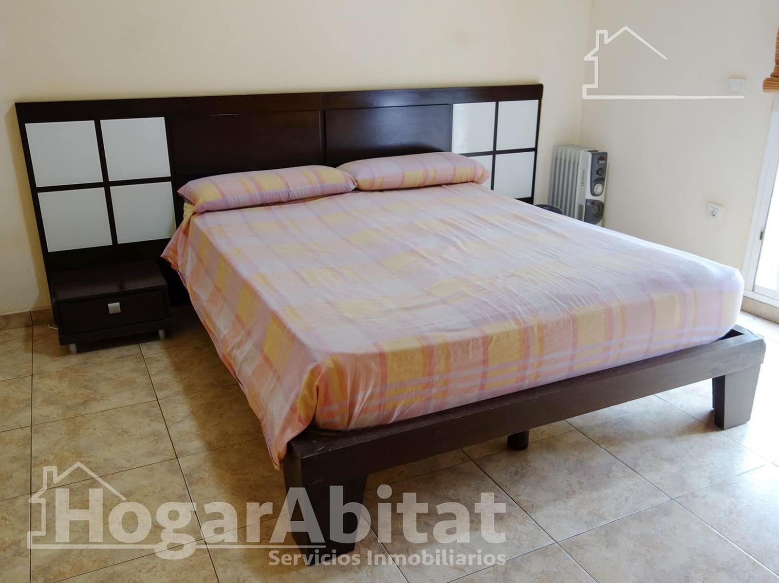 3 sovrum Radhus till salu i Almassora / Almazora - 234 000 € (Ref: 9788441)