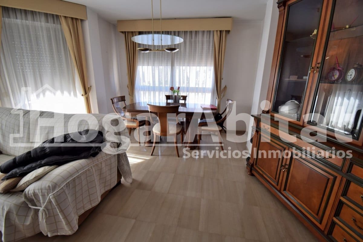 3 sovrum Lägenhet till salu i Castello de la Plana med garage - 330 000 € (Ref: 9788442)