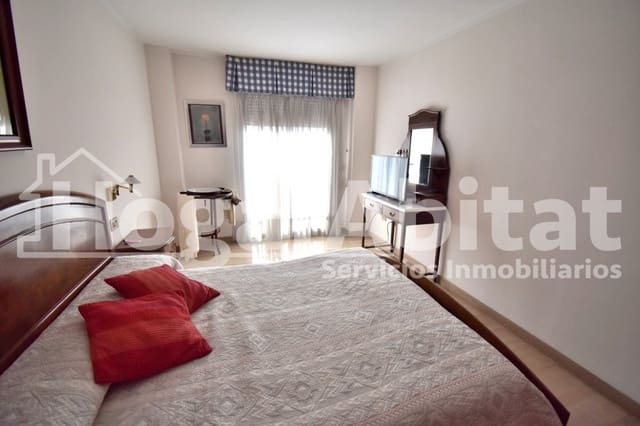 3 sovrum Lägenhet till salu i Castelló de la Plana med garage - 330 000 € (Ref: 9788442)