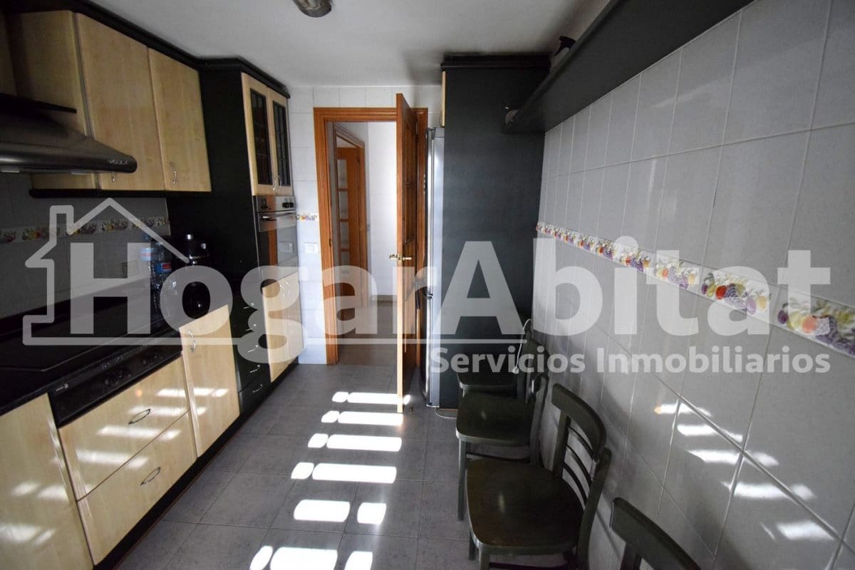 3 sovrum Lägenhet till salu i Castello de la Plana med garage - 330 000 € (Ref: 9788442)