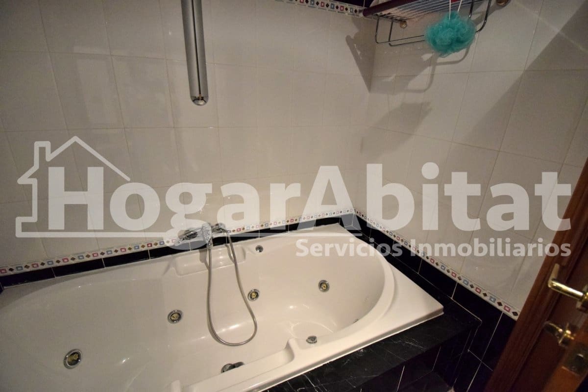 3 sovrum Lägenhet till salu i Castello de la Plana med garage - 330 000 € (Ref: 9788442)