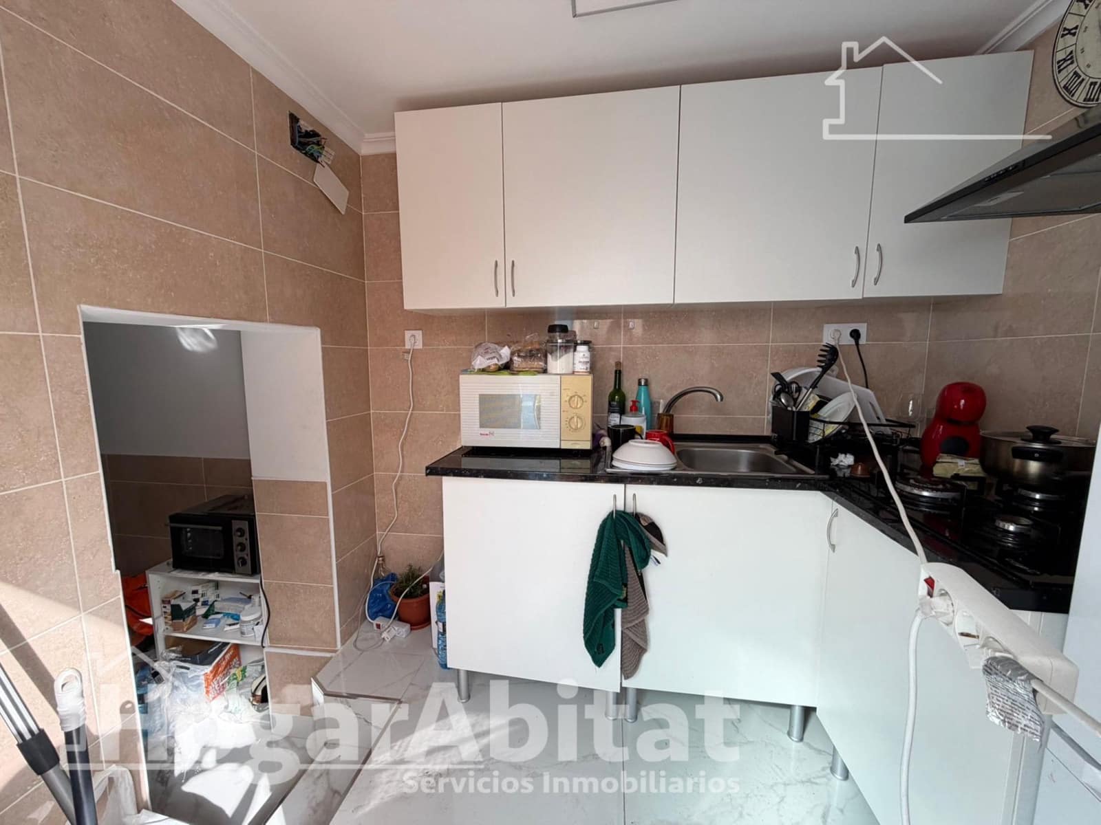 4 bedroom Flat for sale in Sagunto / Sagunt - € 125,000 (Ref: 9788448)