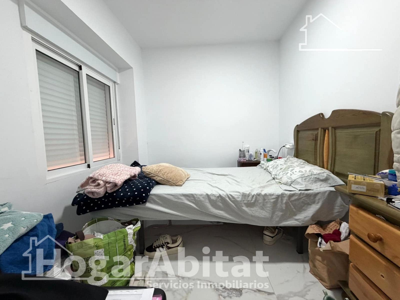 4 bedroom Flat for sale in Sagunto / Sagunt - € 125,000 (Ref: 9788448)