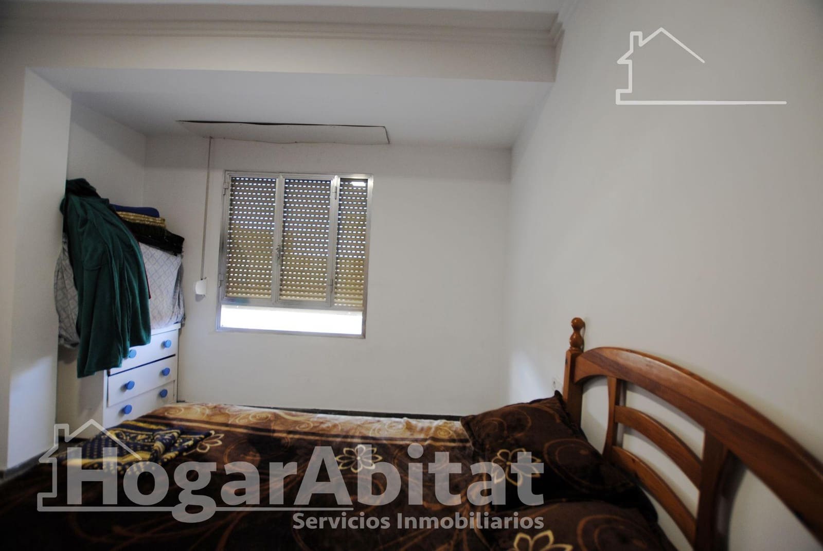 4 bedroom Flat for sale in Gandia - € 115,000 (Ref: 9788453)