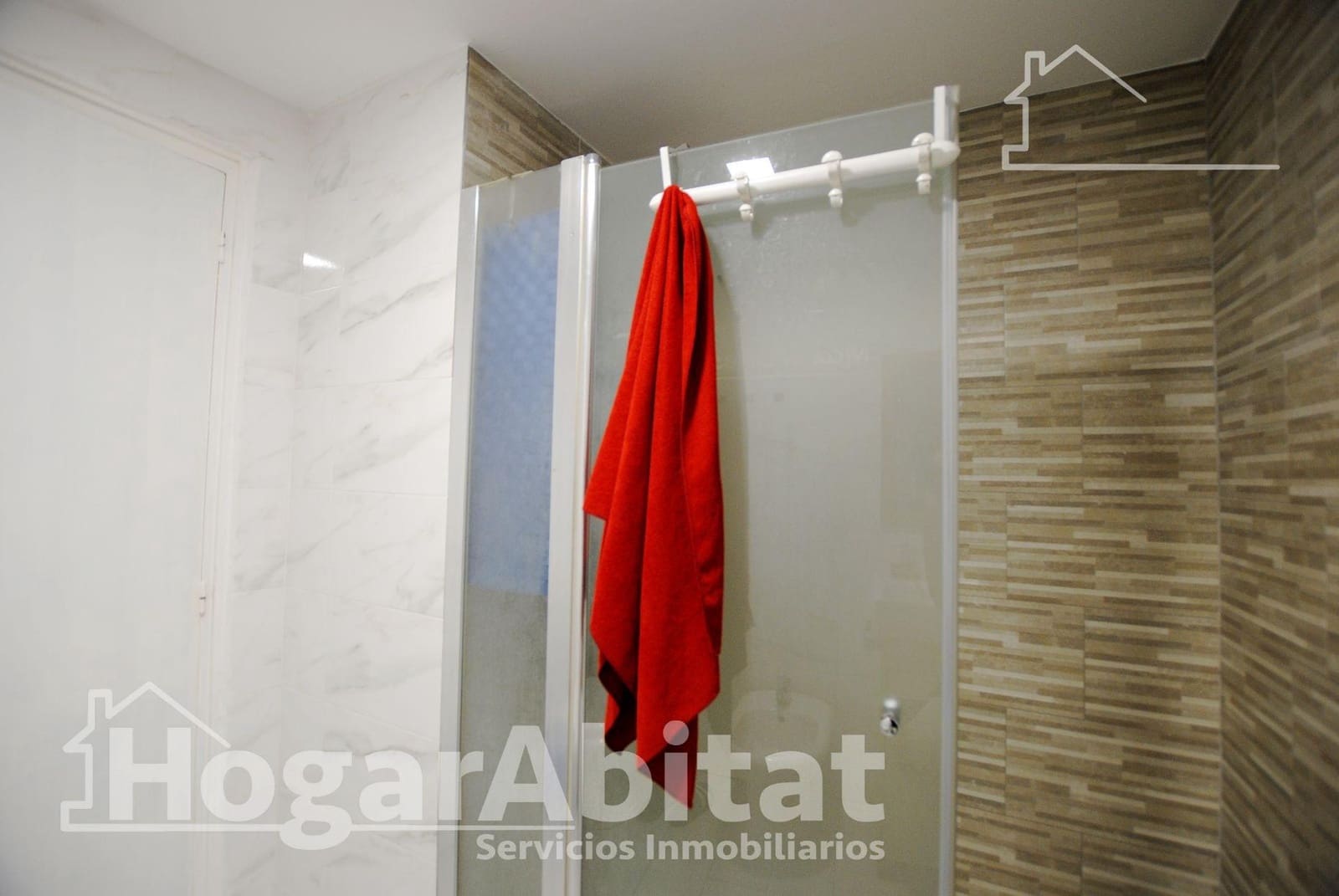 4 bedroom Flat for sale in Gandia - € 115,000 (Ref: 9788453)