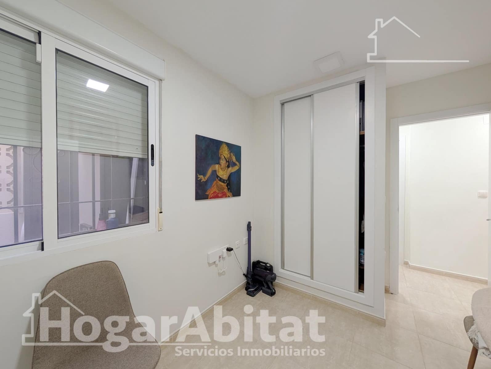 3 bedroom Flat for sale in Arenales del Sol with pool garage - € 349,000 (Ref: 9788454)