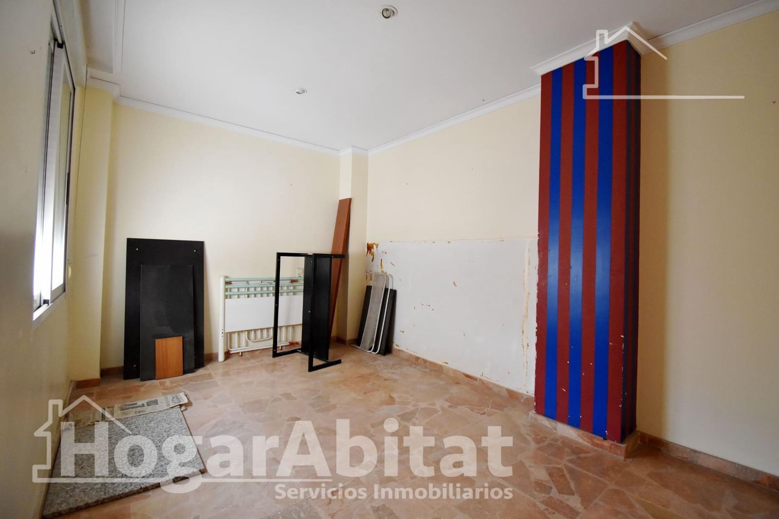 5 bedroom Flat for sale in Real de Gandia - € 165,000 (Ref: 9788456)