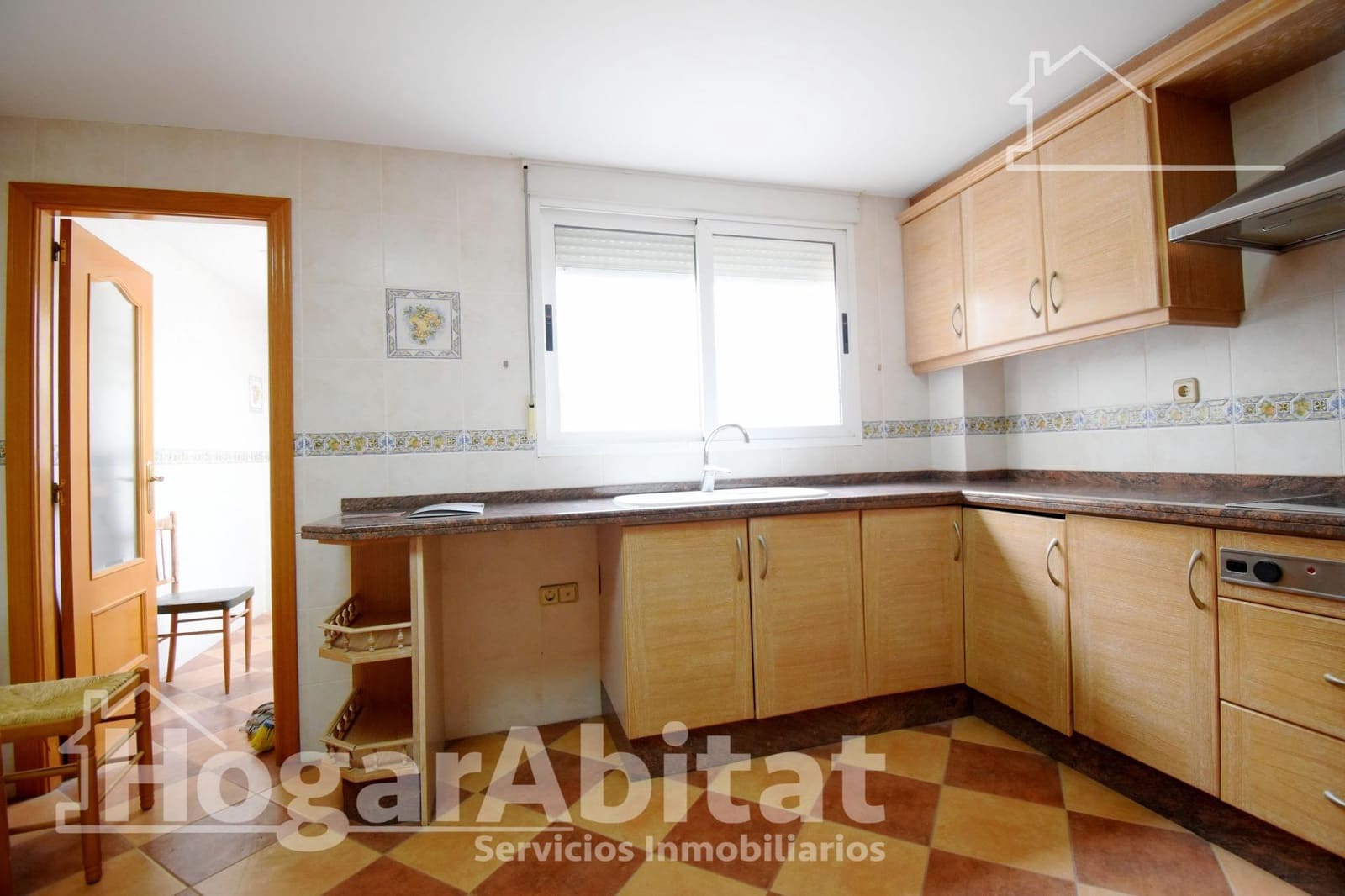 5 bedroom Flat for sale in Real de Gandia - € 165,000 (Ref: 9788456)