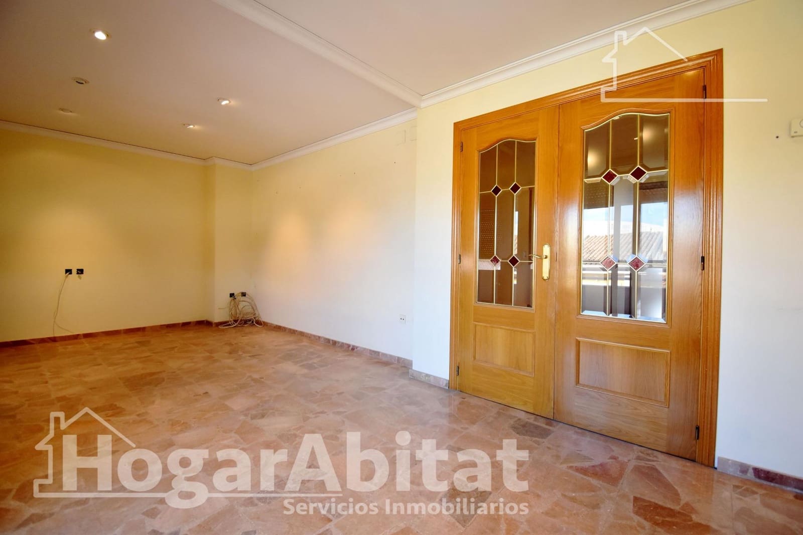 5 bedroom Flat for sale in Real de Gandia - € 165,000 (Ref: 9788456)