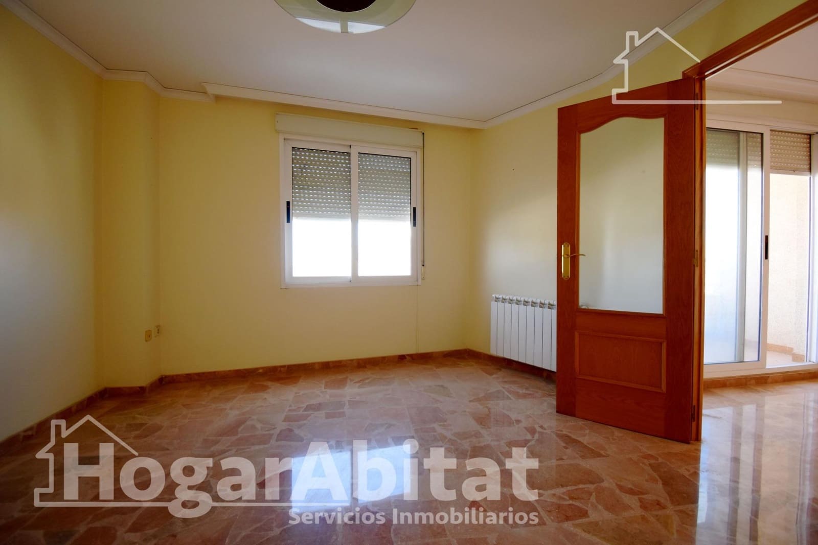 5 bedroom Flat for sale in Real de Gandia - € 165,000 (Ref: 9788456)