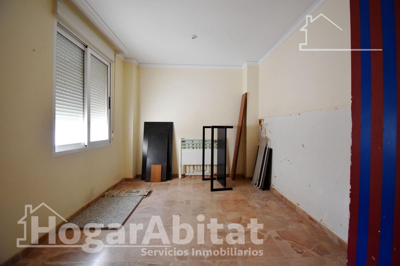 5 bedroom Flat for sale in Real de Gandia - € 165,000 (Ref: 9788456)