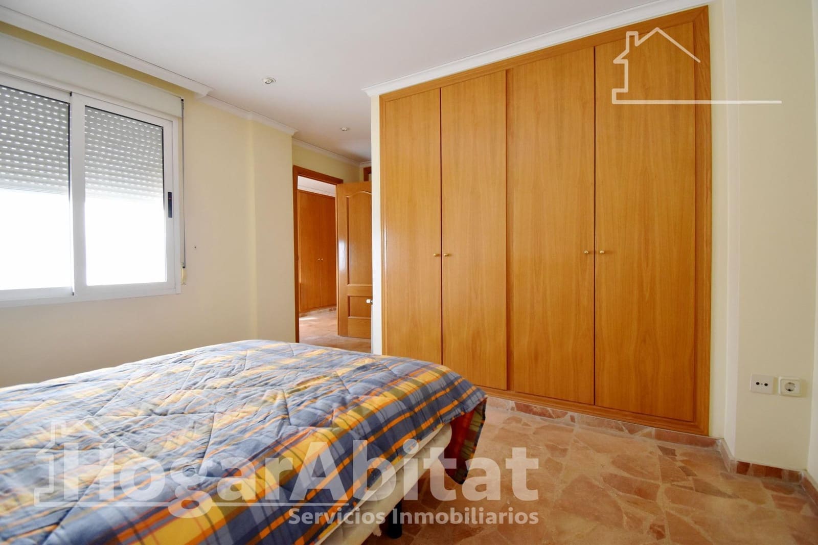 5 bedroom Flat for sale in Real de Gandia - € 165,000 (Ref: 9788456)