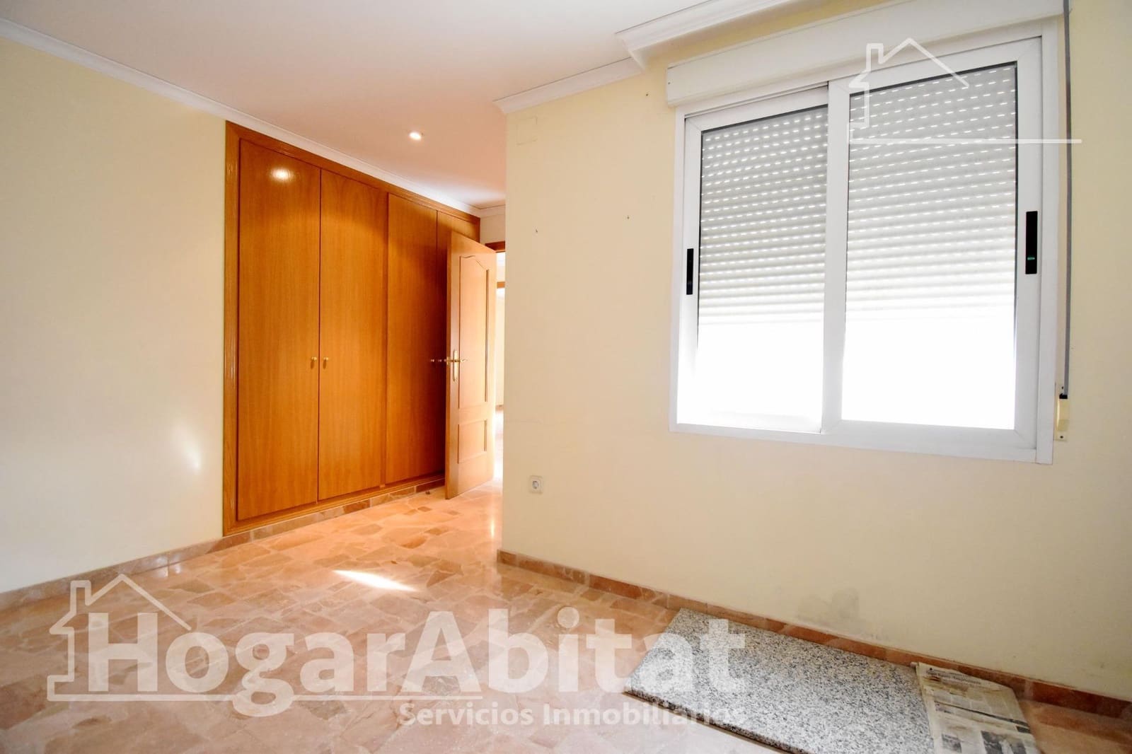 5 bedroom Flat for sale in Real de Gandia - € 165,000 (Ref: 9788456)