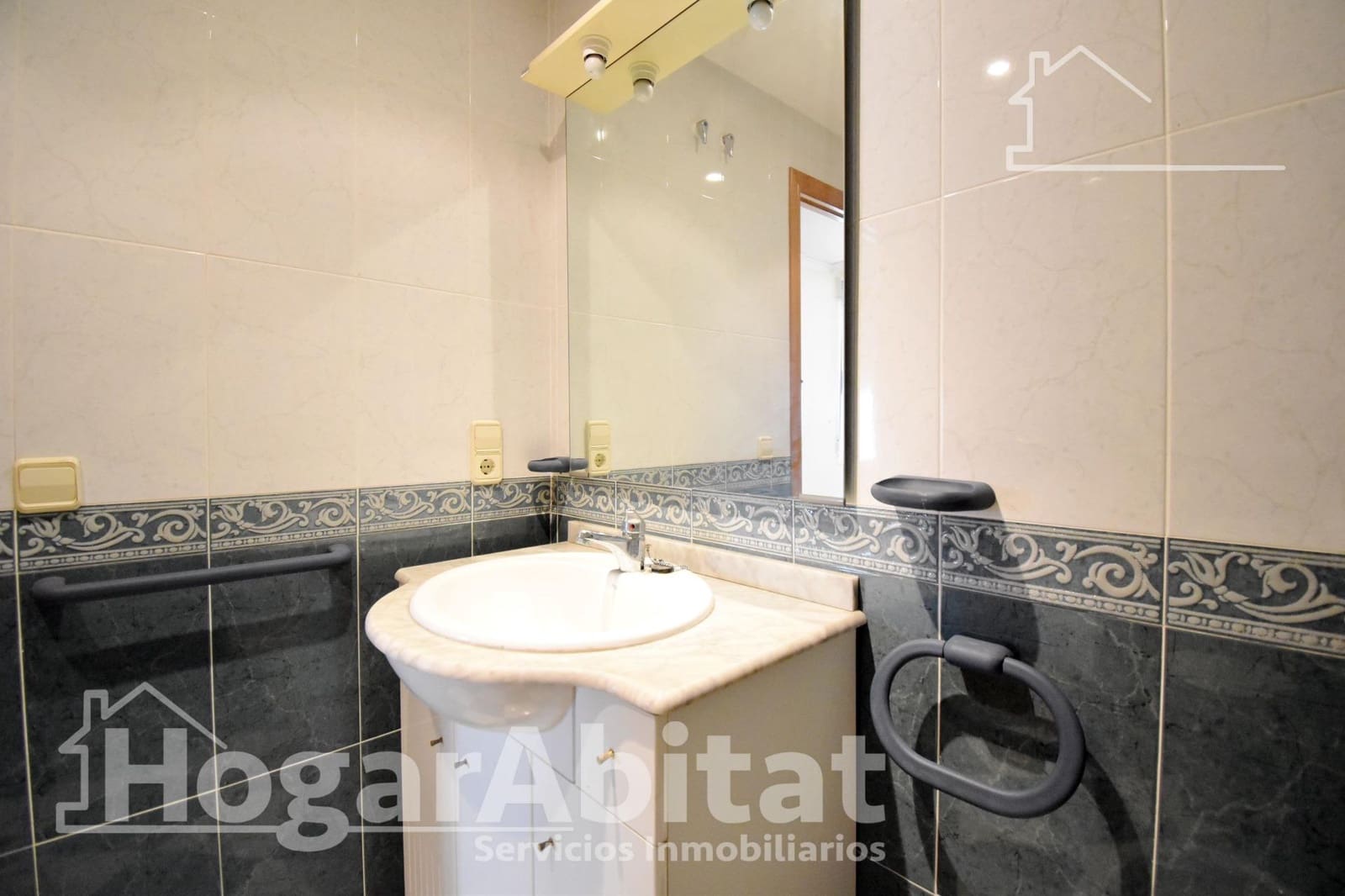 5 bedroom Flat for sale in Real de Gandia - € 165,000 (Ref: 9788456)
