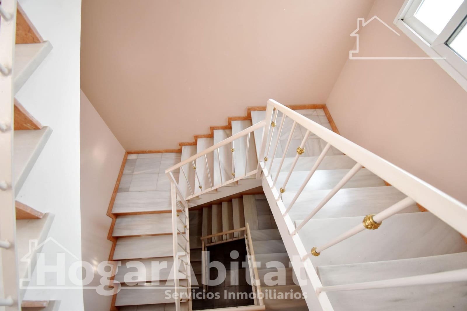 5 bedroom Flat for sale in Real de Gandia - € 165,000 (Ref: 9788456)