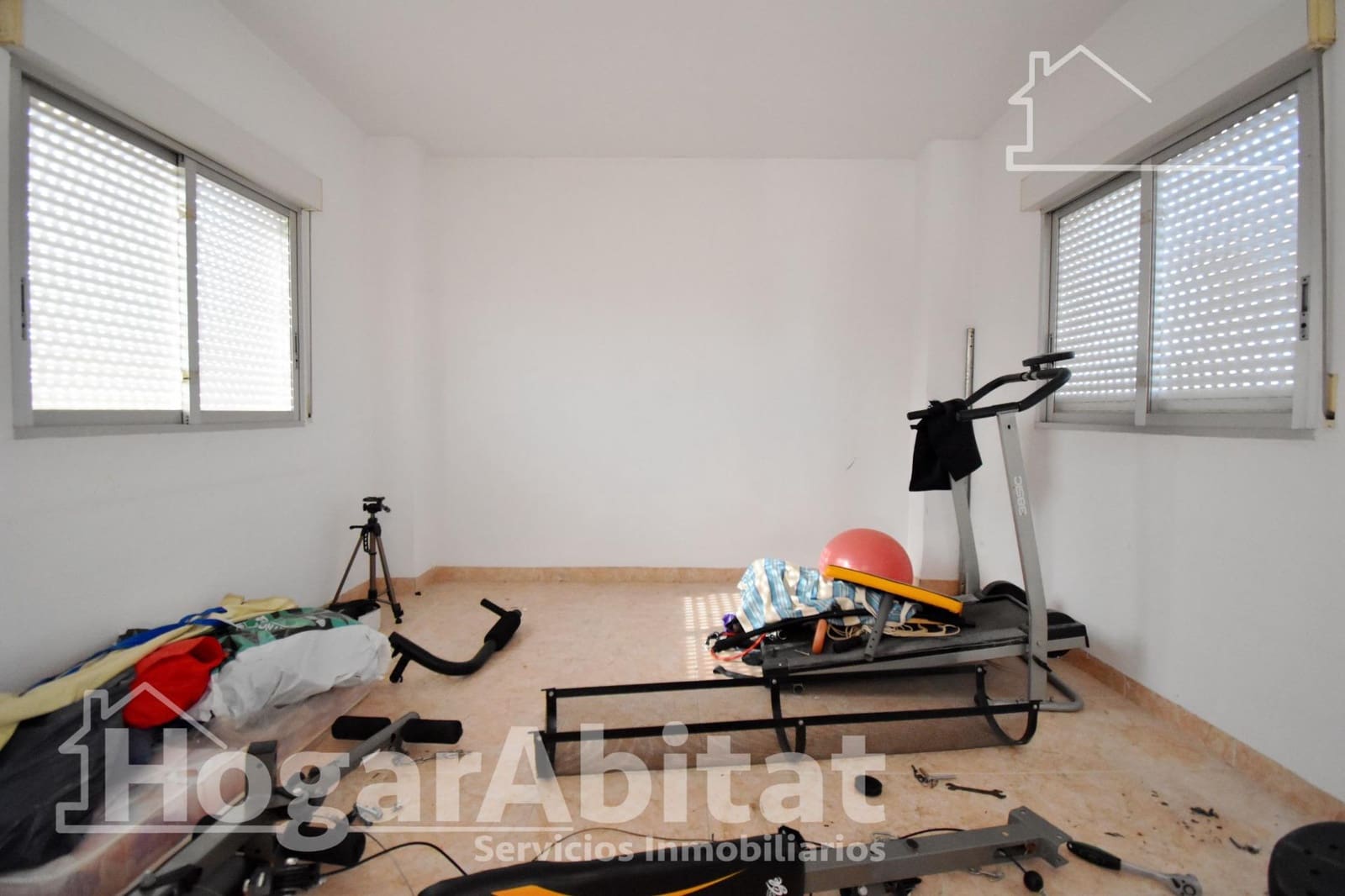 5 bedroom Flat for sale in Real de Gandia - € 165,000 (Ref: 9788456)