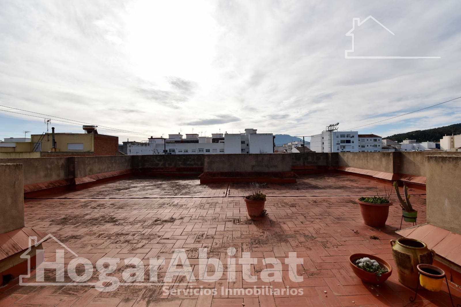 5 bedroom Flat for sale in Real de Gandia - € 165,000 (Ref: 9788456)