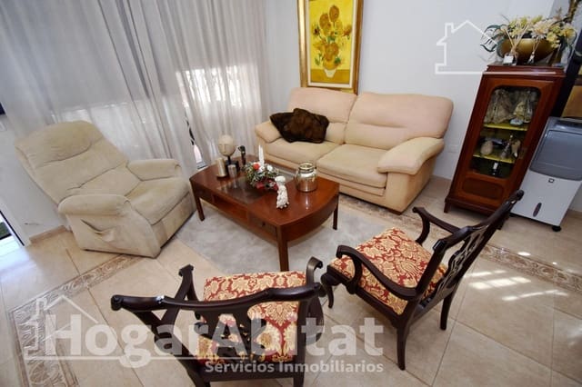 4 soverom Rekkehus til salgs i Chilches med svømmebasseng garasje - € 425 000 (Ref: 9791101)