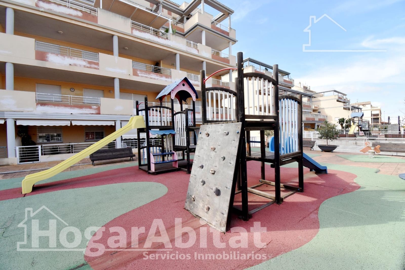 4 soverom Rekkehus til salgs i Chilches med svømmebasseng garasje - € 425 000 (Ref: 9791101)