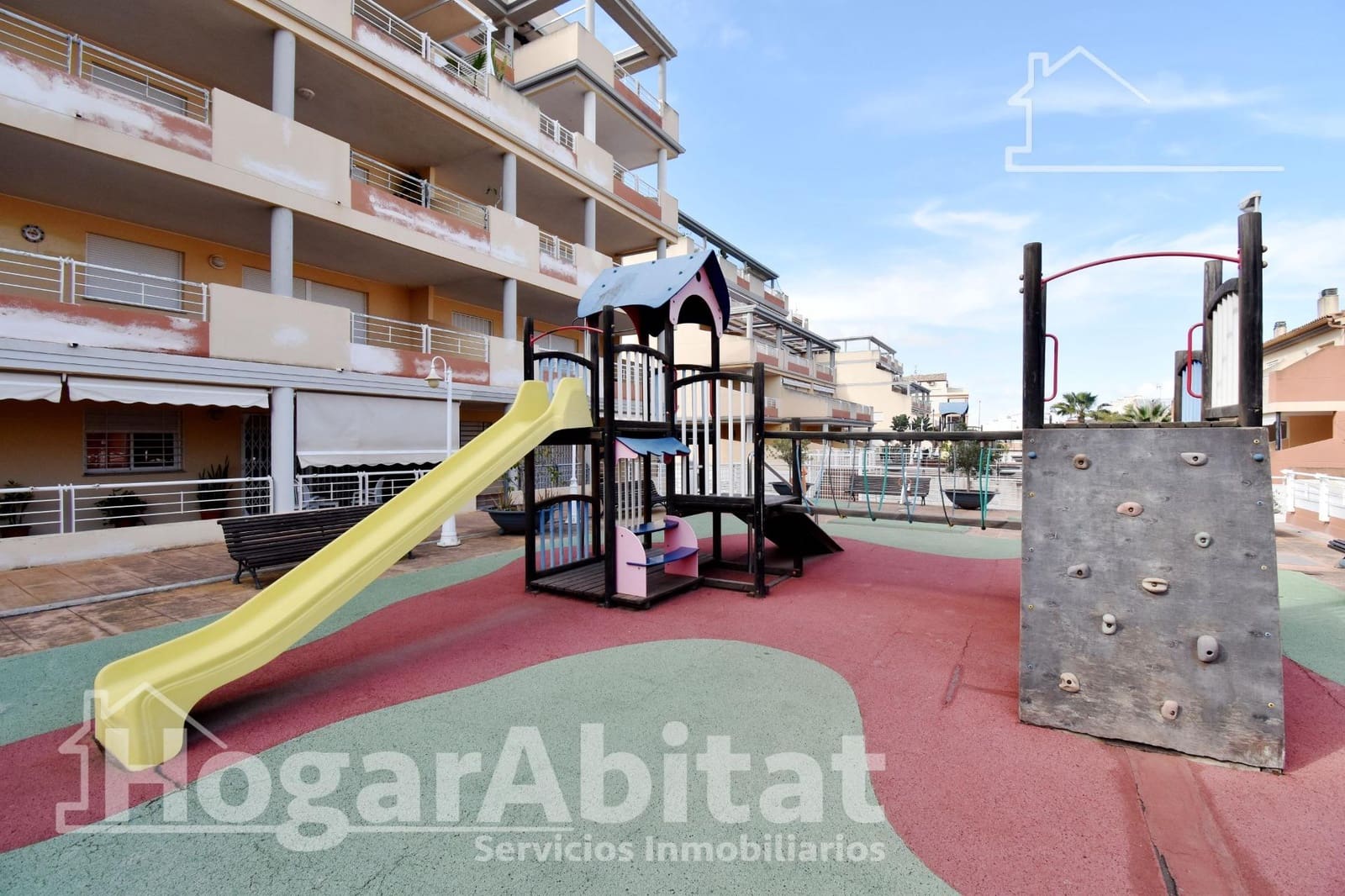 4 soverom Rekkehus til salgs i Chilches med svømmebasseng garasje - € 425 000 (Ref: 9791101)