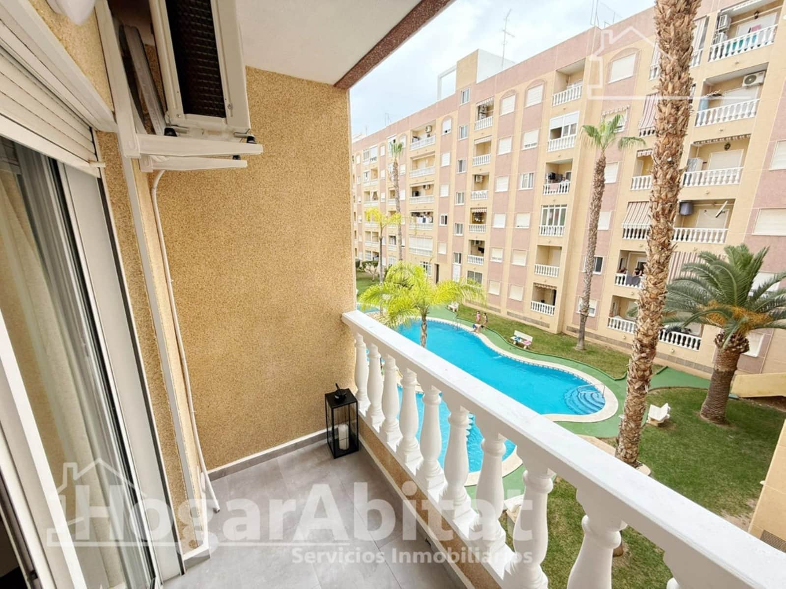 2 soveværelse Lejlighed til salg i Torrevieja med swimmingpool - € 169.000 (Ref: 9791110)