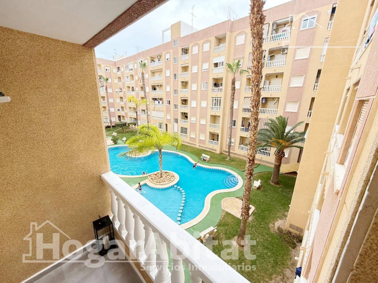 2 soveværelse Lejlighed til salg i Torrevieja med swimmingpool - € 169.000 (Ref: 9791110)