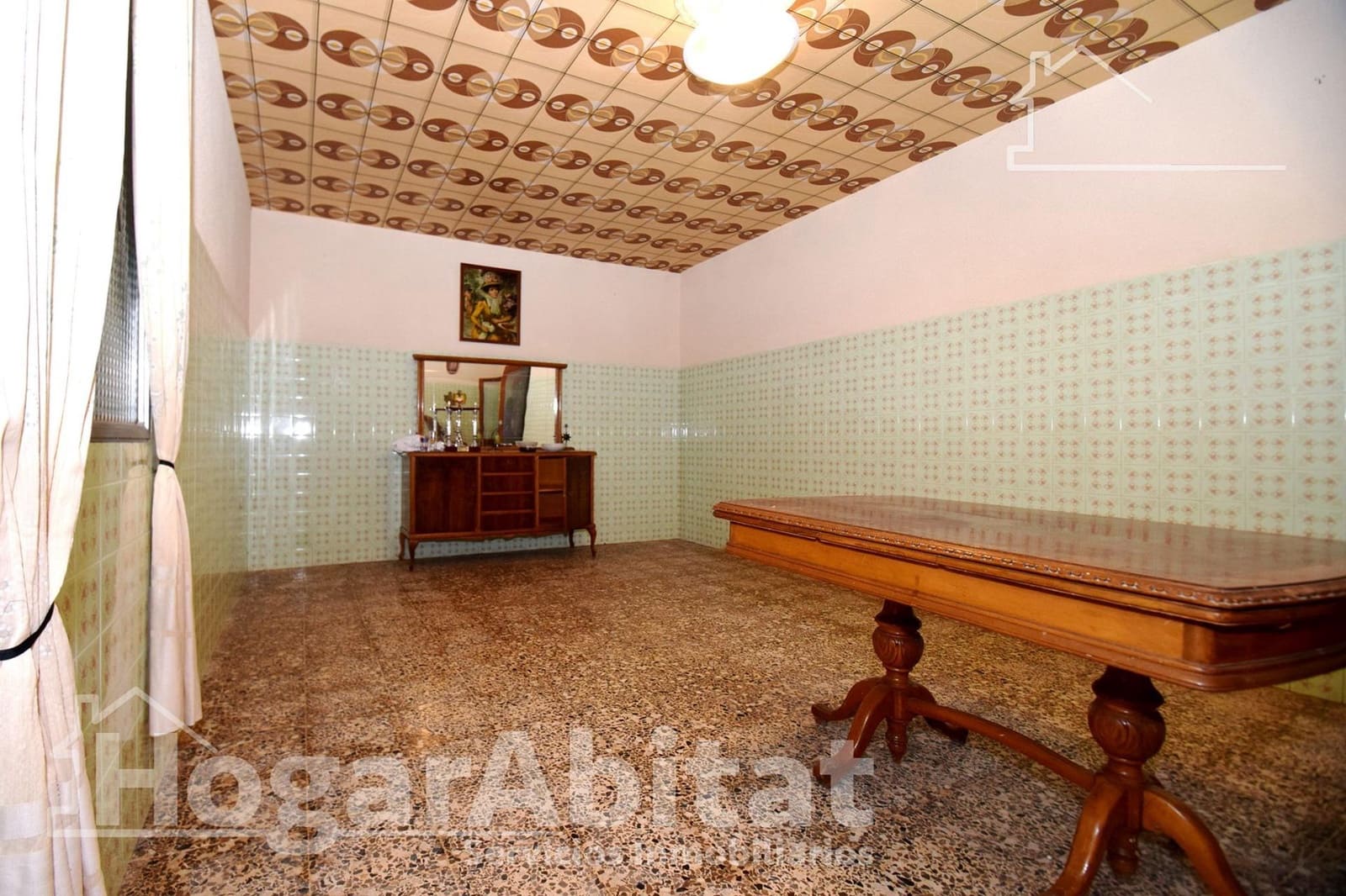 8 bedroom Townhouse for sale in La Vall d'Uixo - € 270,000 (Ref: 9791118)