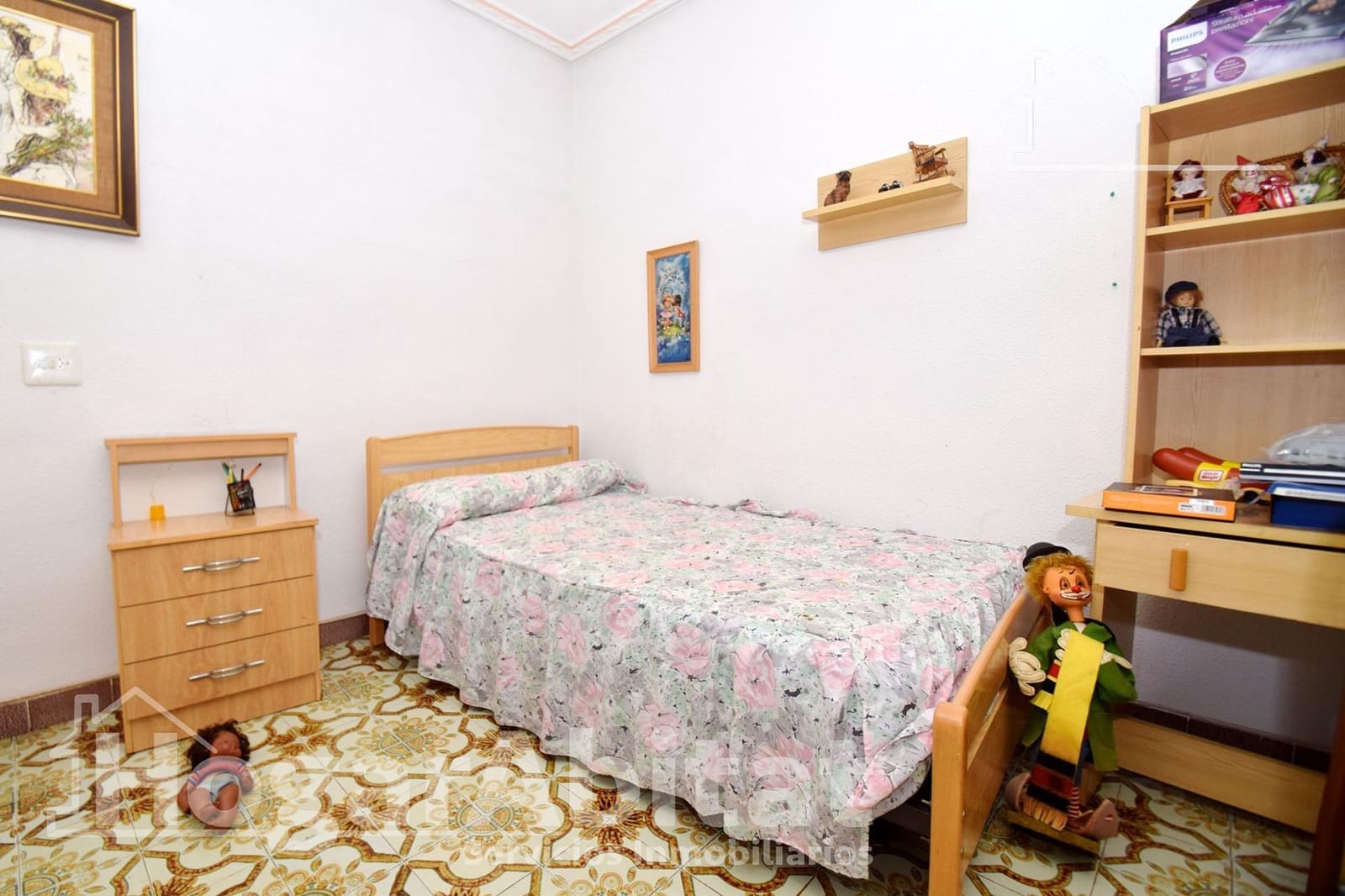 8 bedroom Townhouse for sale in La Vall d'Uixo - € 270,000 (Ref: 9791118)