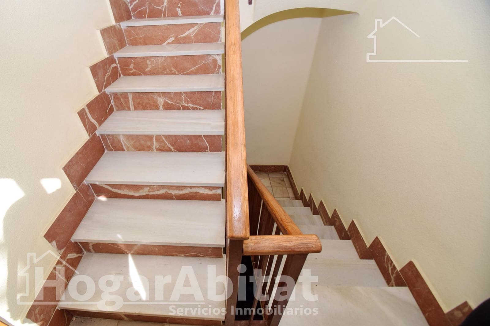 8 bedroom Townhouse for sale in La Vall d'Uixo - € 270,000 (Ref: 9791118)