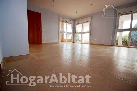 Piso de 3 habitaciones en Oropesa  en venta con piscina garaje - 268.000 € (Ref: 9794671)