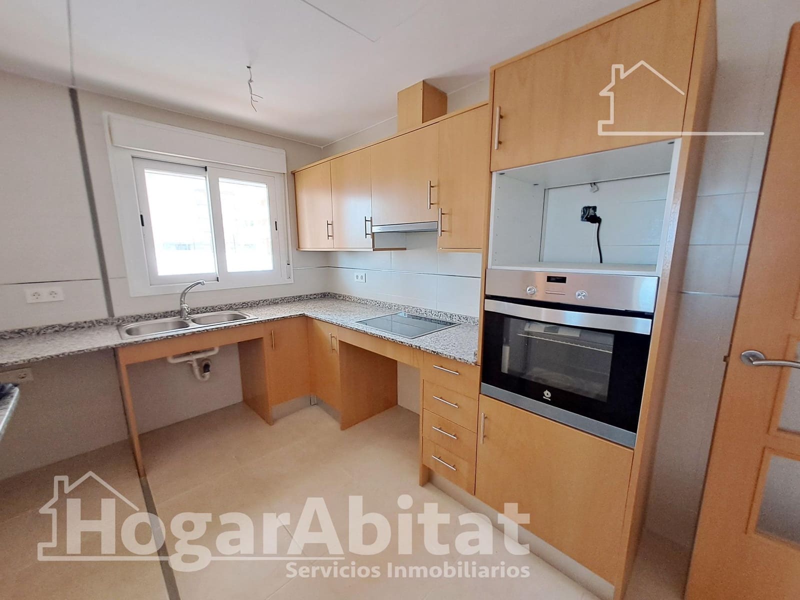 Piso de 3 habitaciones en Oropesa  en venta con piscina garaje - 268.000 € (Ref: 9794671)