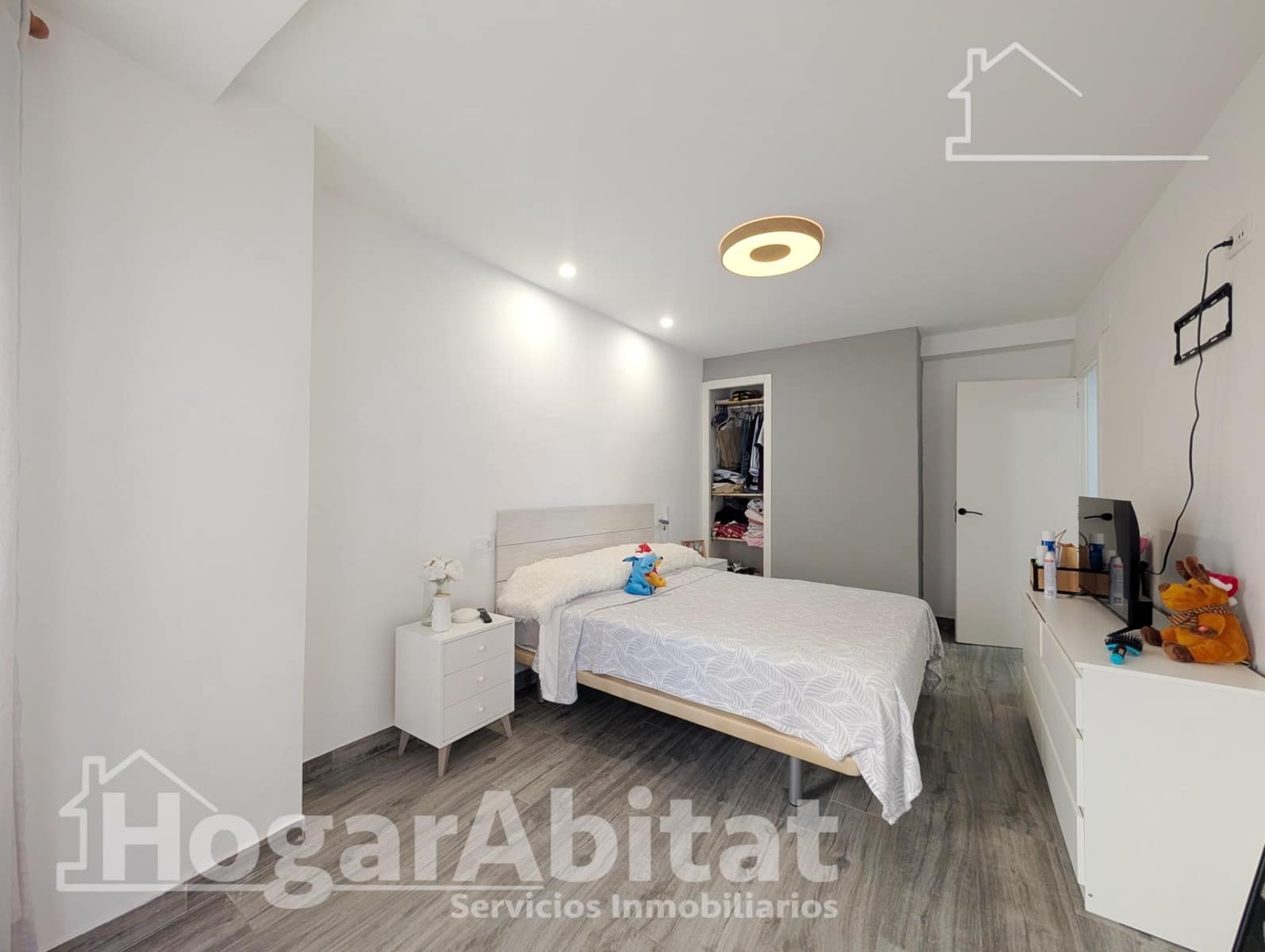 3 Zimmer Wohnung zu verkaufen in Gran Alacant mit Garage - 174.000 € (Ref: 9794674)