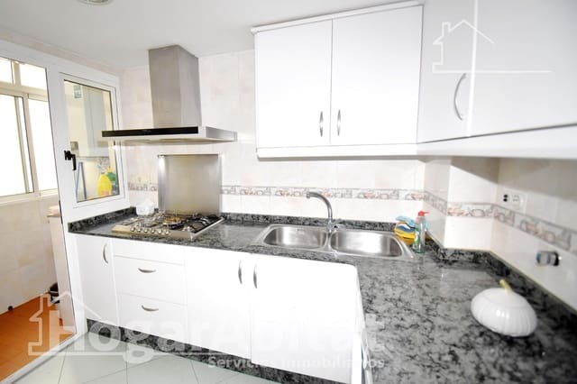 Piso de 4 habitaciones en Mont-Olivet, València ciudad en venta con garaje - 655.000 € (Ref: 9794680)