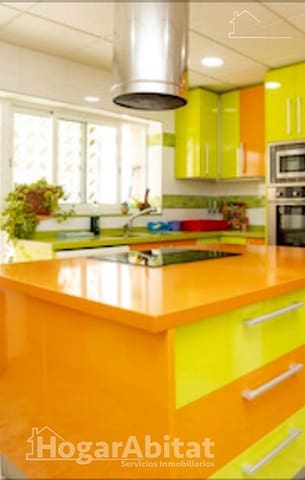 3 slaapkamer Rijtjeshuis te koop in Muro de Alcoy met garage - € 140.000 (Ref: 9794694)