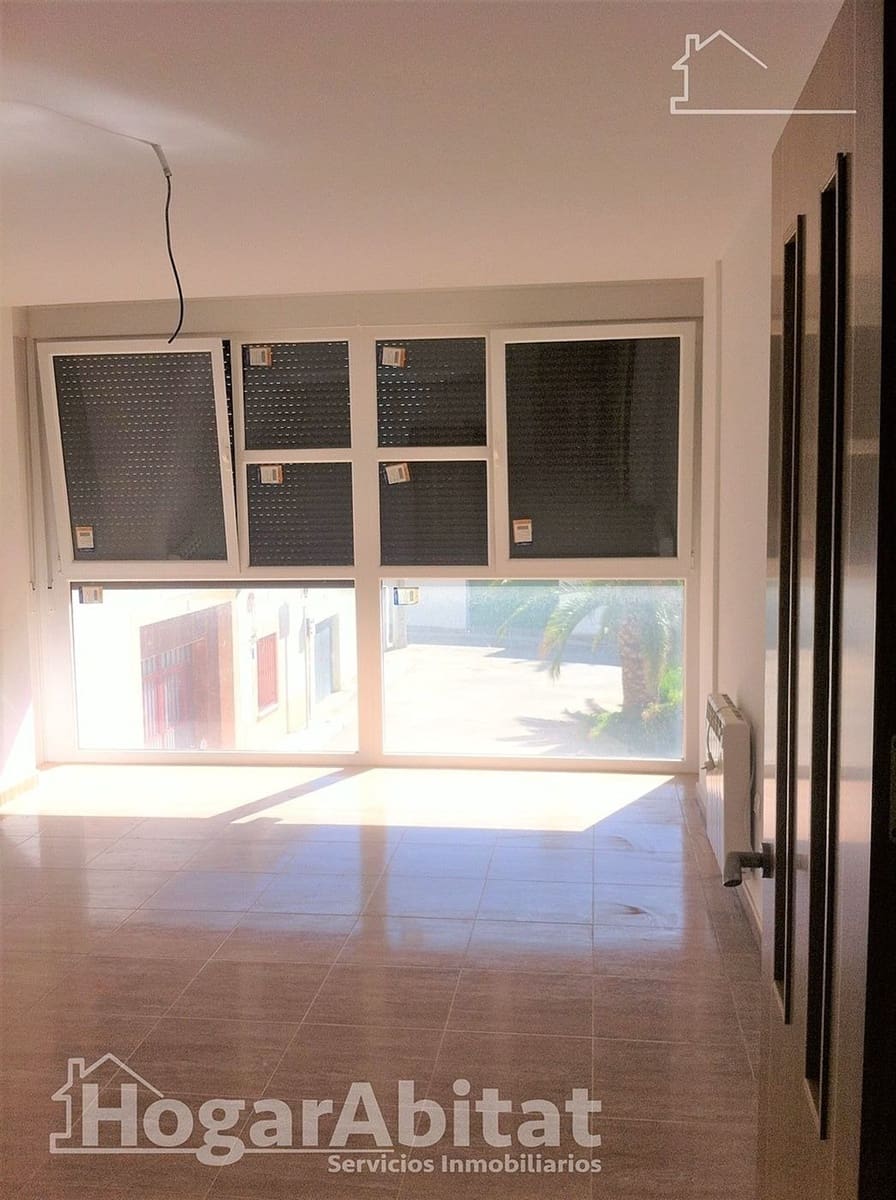 3 bedroom Flat for sale in Villarejo de Fuentes - € 55,000 (Ref: 9794706)