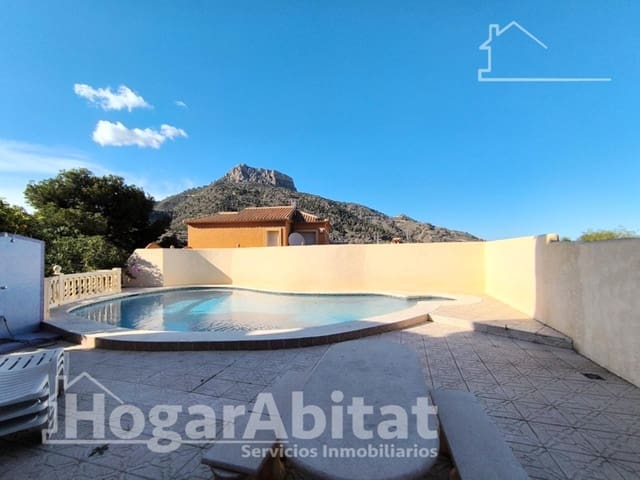Chalet de 4 habitaciones en Maryvilla, Calpe / Calp en venta con piscina garaje - 490.000 € (Ref: 9794708)