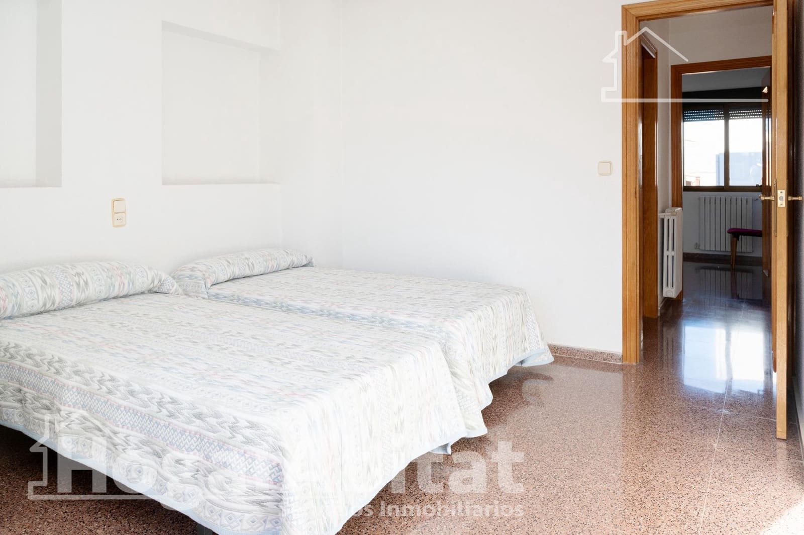 6 soveværelse Byhus til salg i Les Coves de Vinroma med garage - € 220.000 (Ref: 9794729)