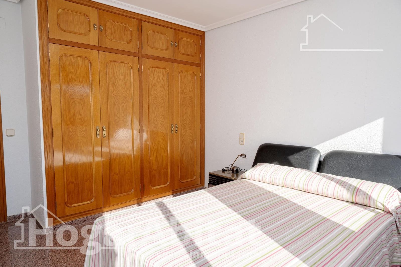 6 soveværelse Byhus til salg i Les Coves de Vinroma med garage - € 220.000 (Ref: 9794729)