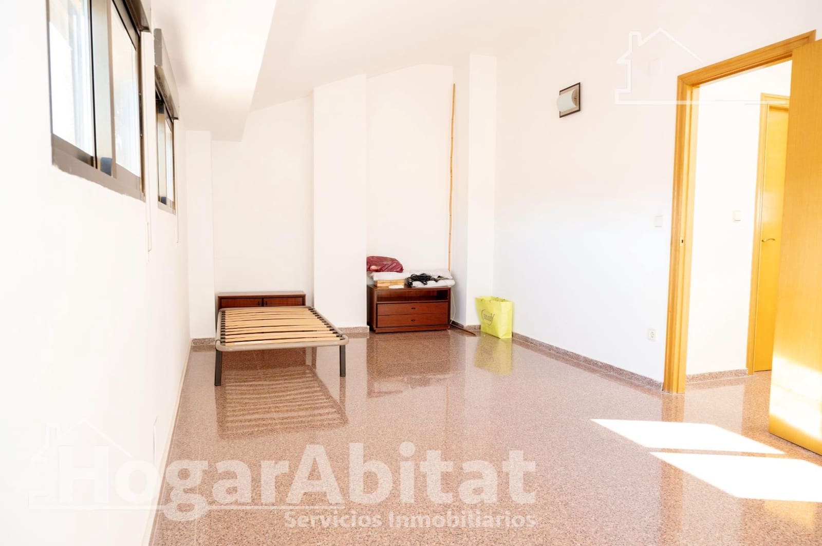 6 soveværelse Byhus til salg i Les Coves de Vinroma med garage - € 220.000 (Ref: 9794729)