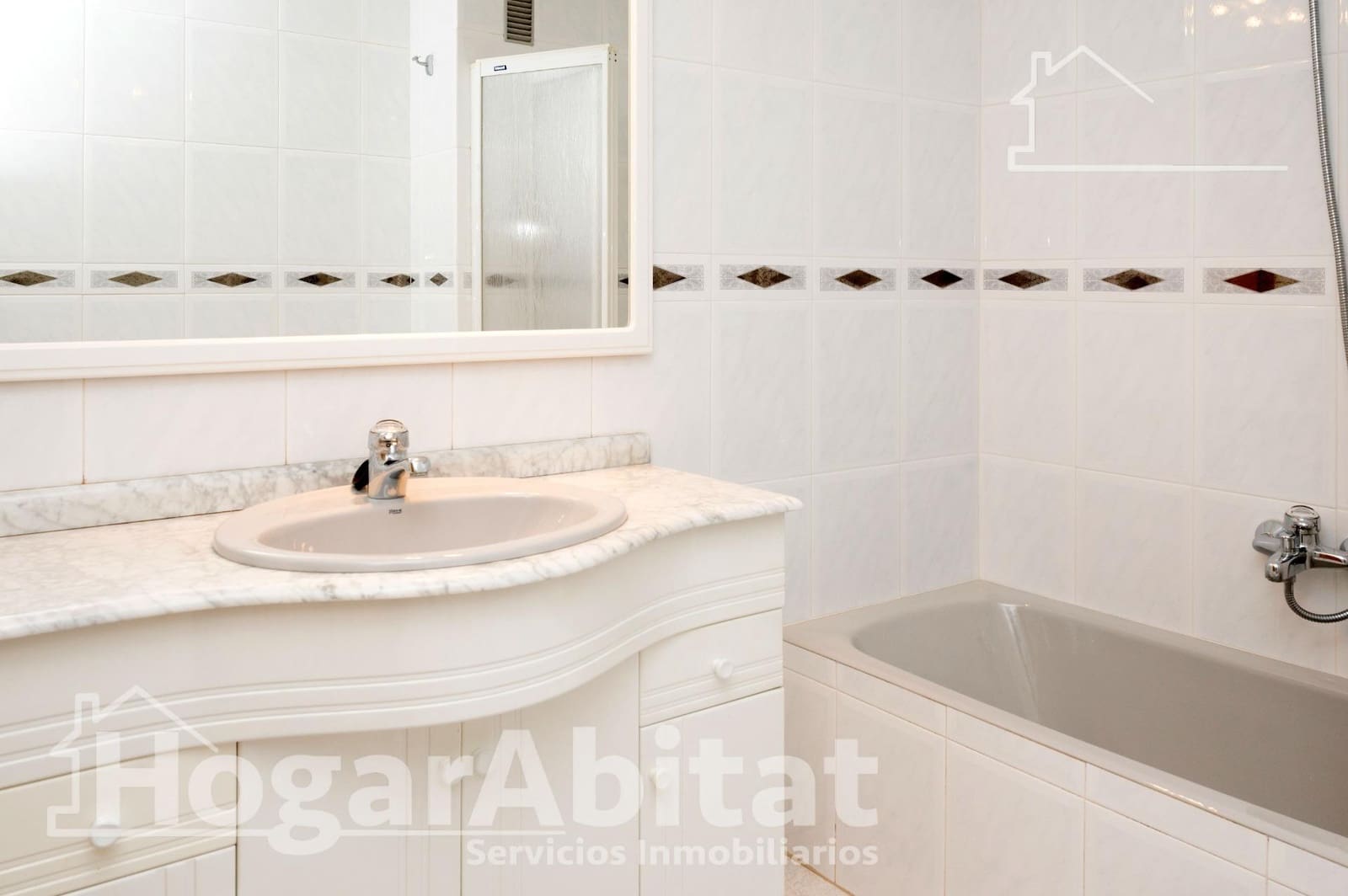 6 soveværelse Byhus til salg i Les Coves de Vinroma med garage - € 220.000 (Ref: 9794729)