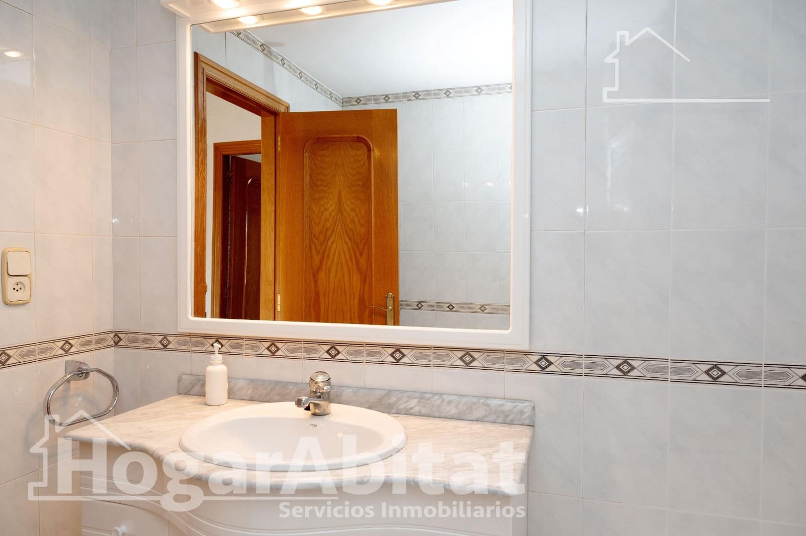 6 soveværelse Byhus til salg i Les Coves de Vinroma med garage - € 220.000 (Ref: 9794729)