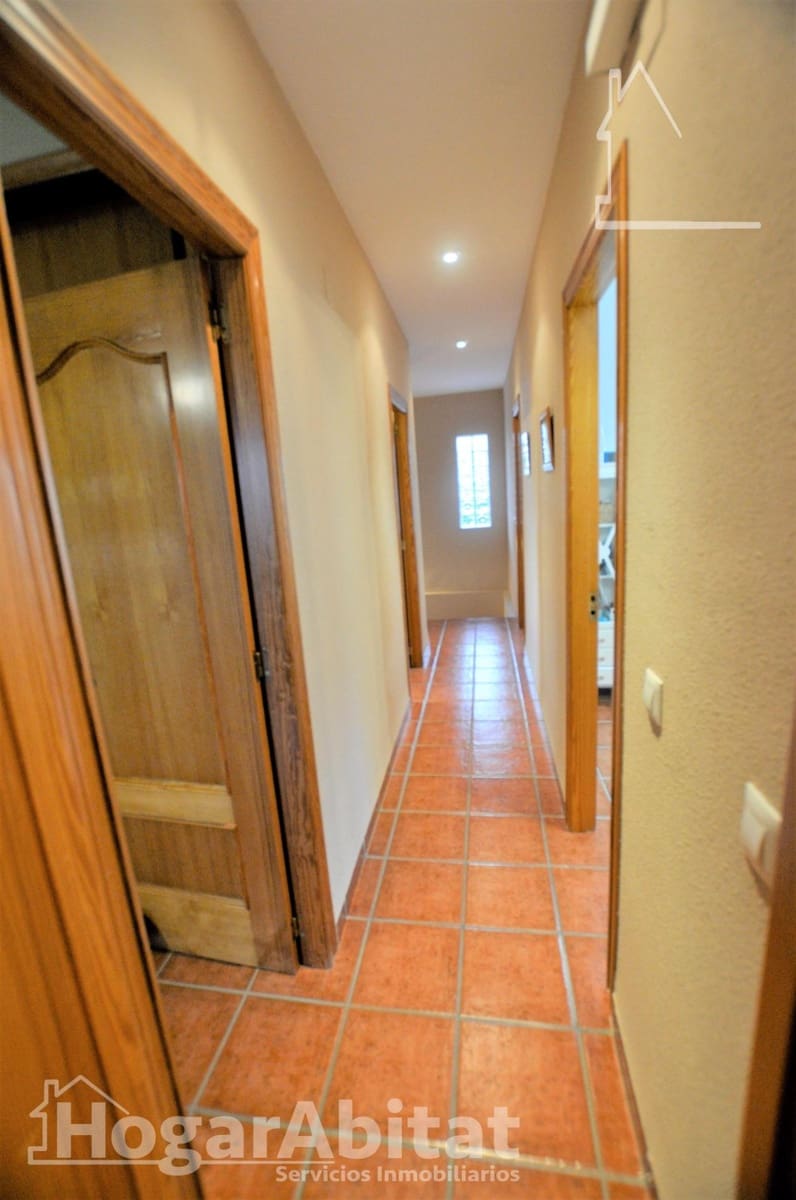 5 sypialnia Willa na sprzedaż w Riba-roja de Turia z basenem garażem - 495 000 € (Ref: 9797161)