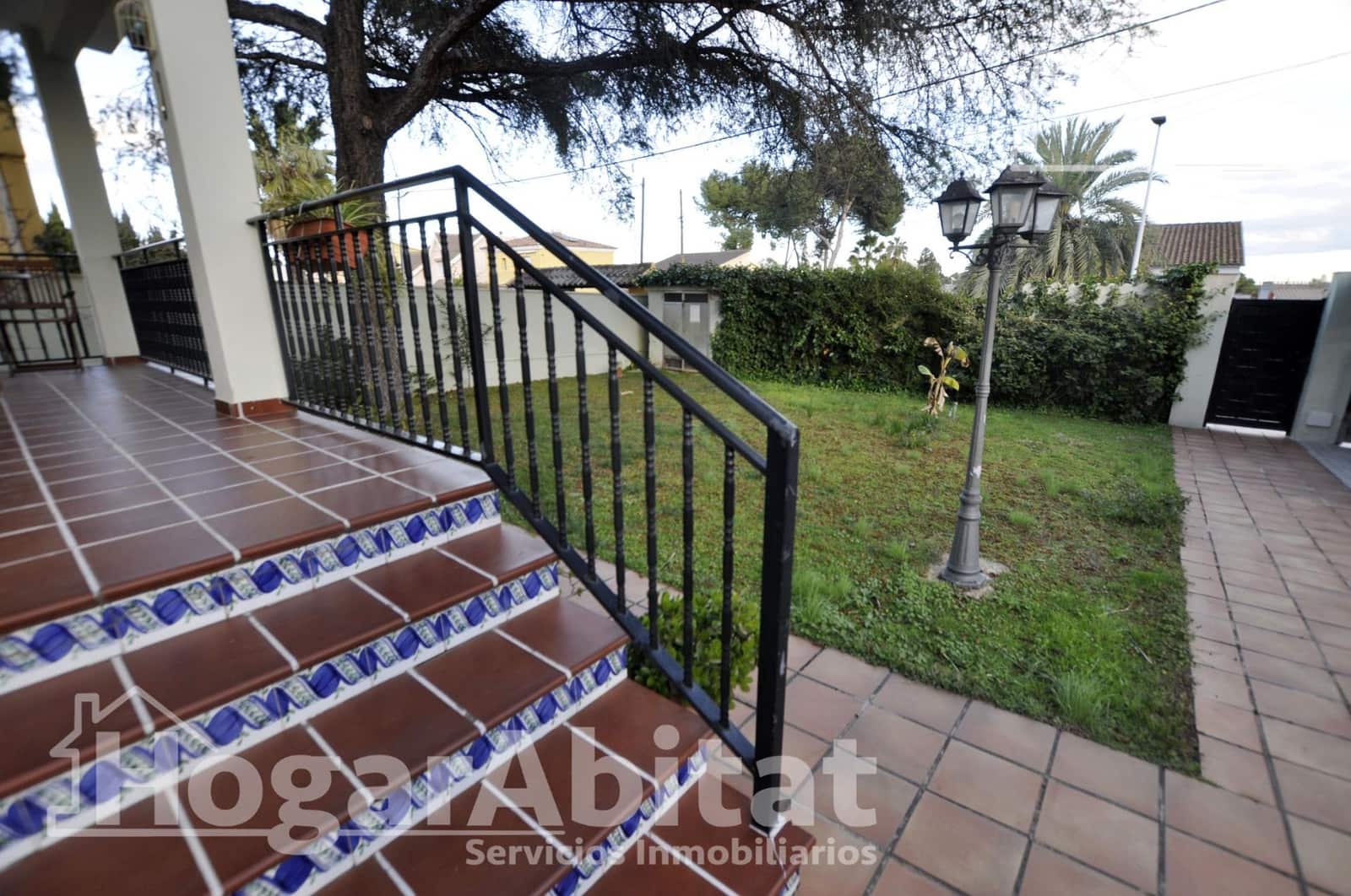 5 sypialnia Willa na sprzedaż w Riba-roja de Turia z basenem garażem - 495 000 € (Ref: 9797161)