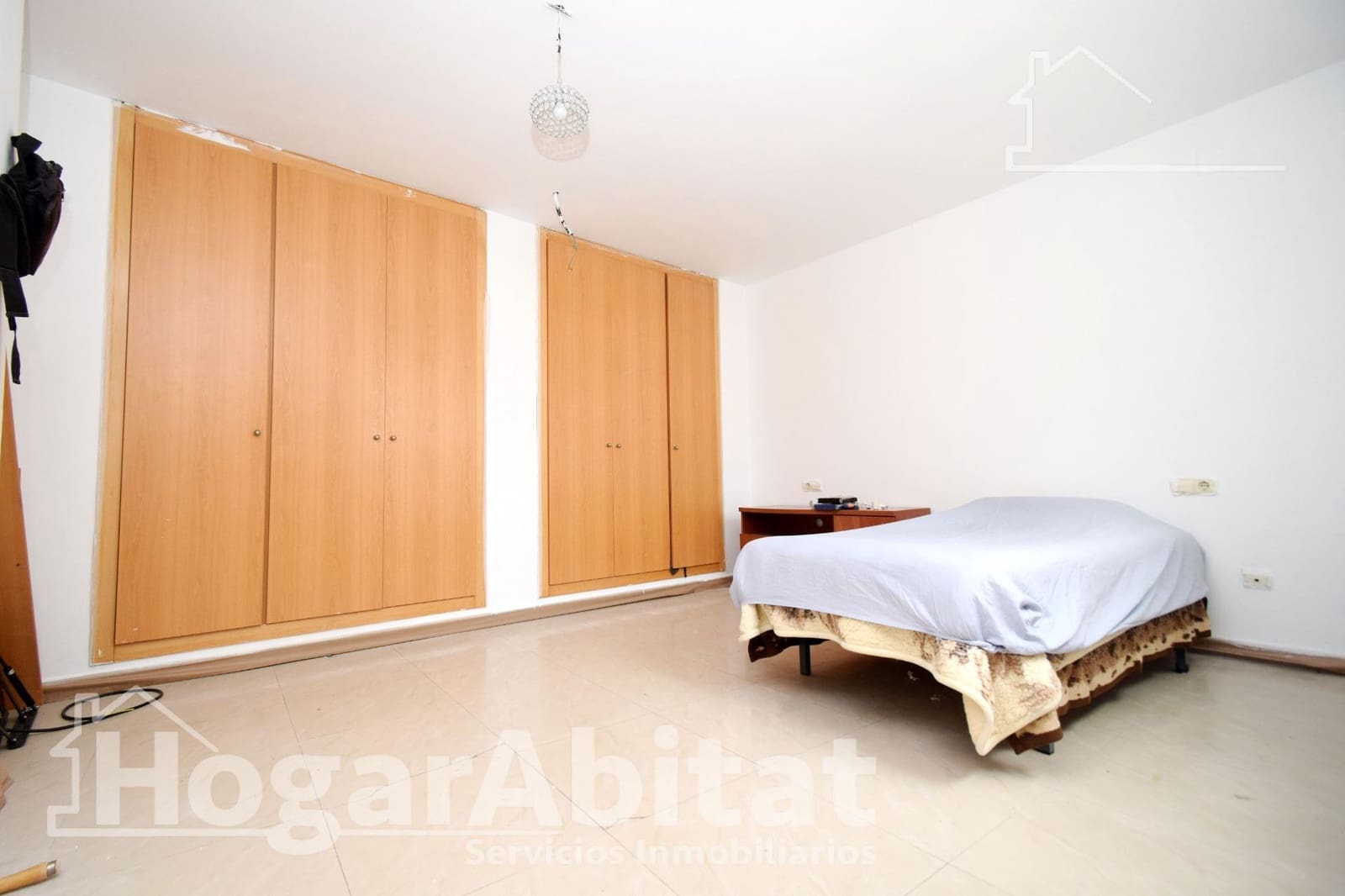 4 makuuhuone Asunto myytävänä paikassa Lliria - 220 000 € (Ref: 9797162)