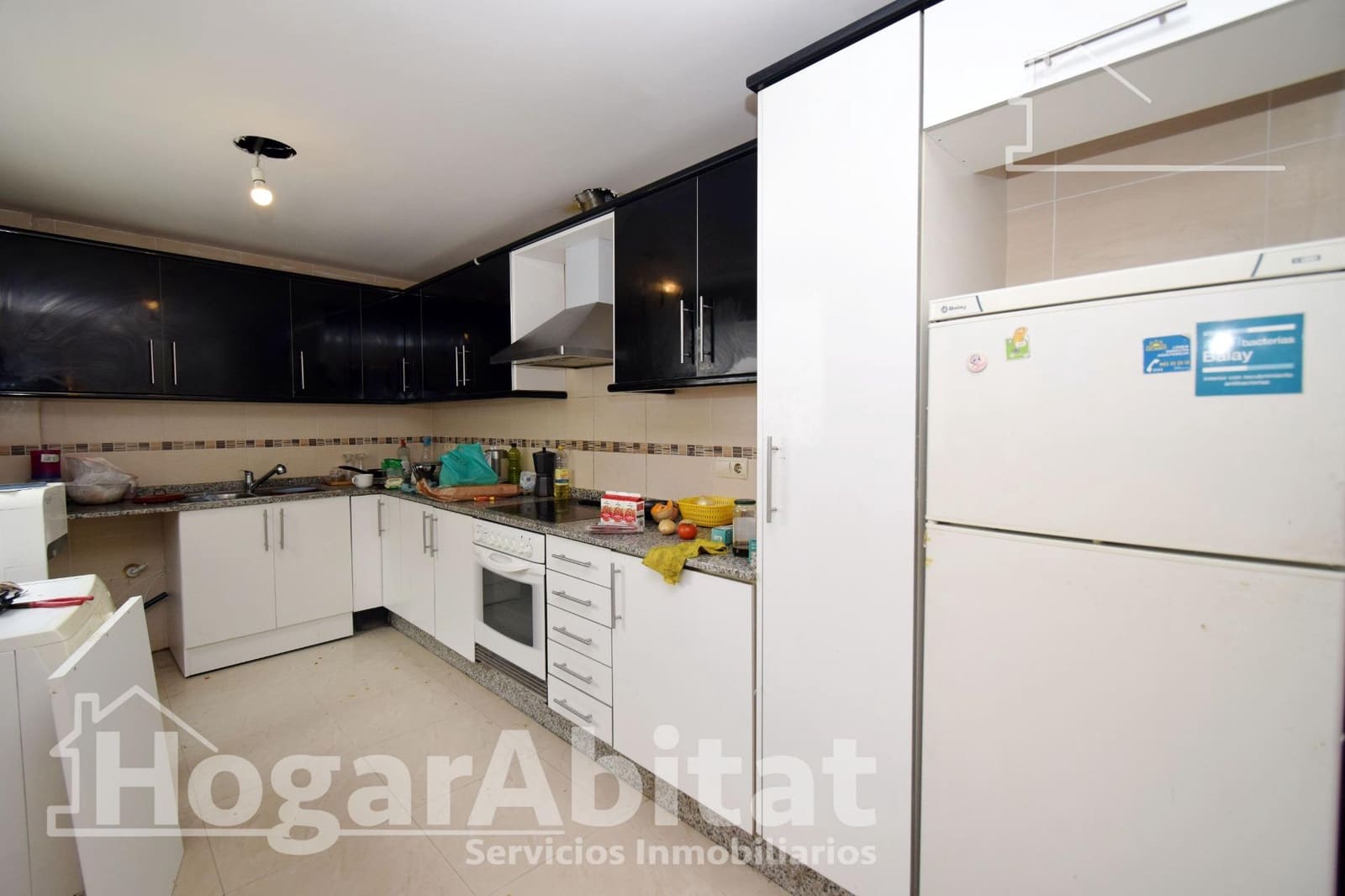 4 makuuhuone Asunto myytävänä paikassa Lliria - 220 000 € (Ref: 9797162)