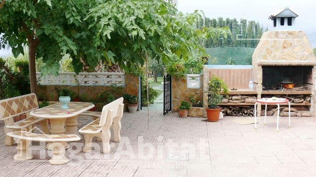 Chalet de 4 habitaciones en Moncofa en venta con piscina garaje - 410.000 € (Ref: 9797168)