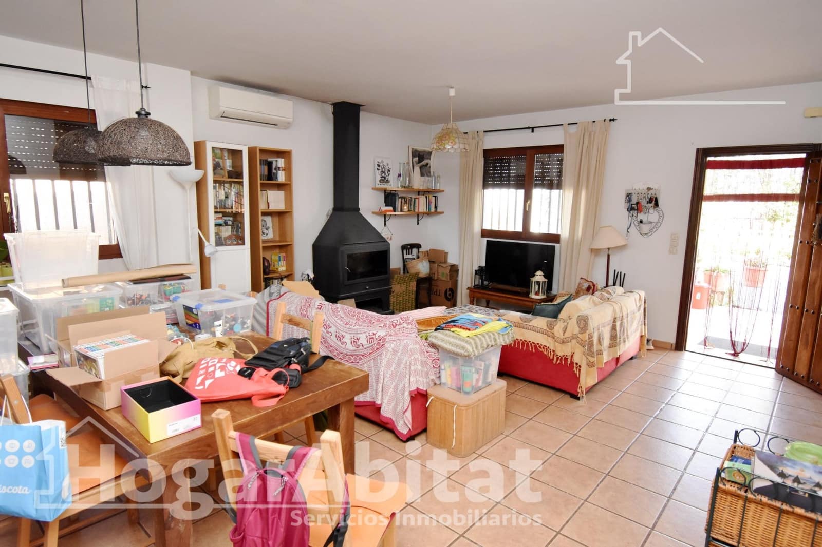 6 bedroom Villa for sale in Picassent with pool garage - € 330,000 (Ref: 9797173)