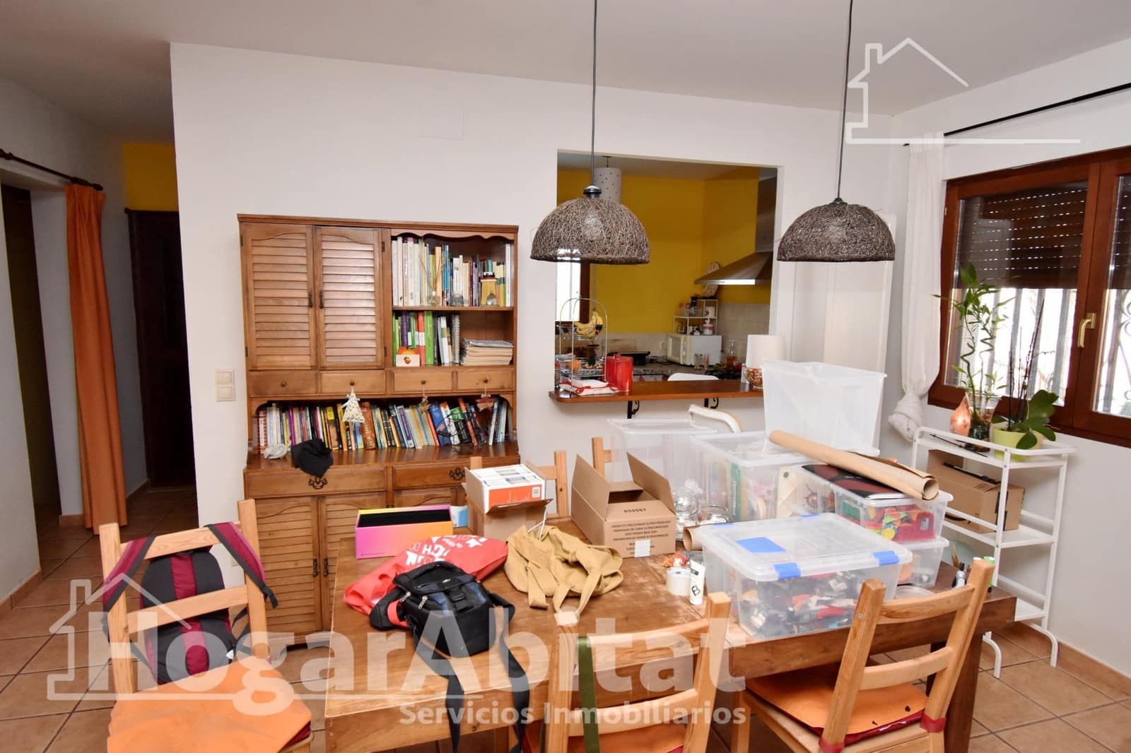 6 bedroom Villa for sale in Picassent with pool garage - € 330,000 (Ref: 9797173)