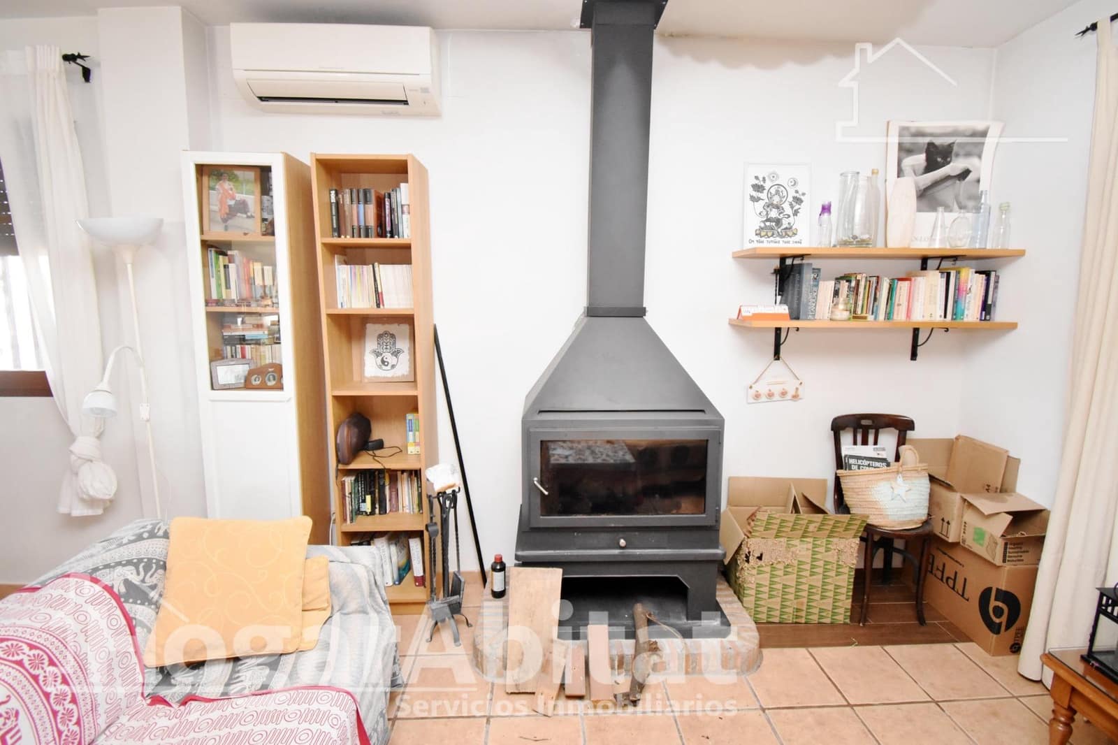 6 bedroom Villa for sale in Picassent with pool garage - € 330,000 (Ref: 9797173)