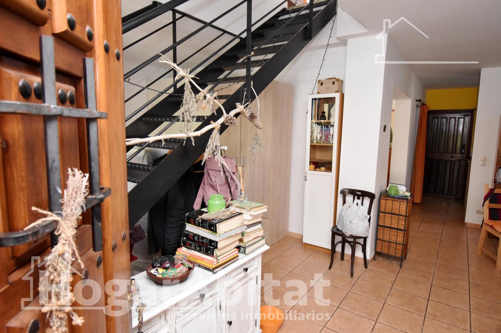 6 bedroom Villa for sale in Picassent with pool garage - € 330,000 (Ref: 9797173)